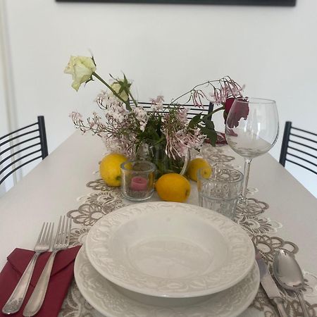 Lake Como Lilla Apartment Oliveto Lario Екстериор снимка
